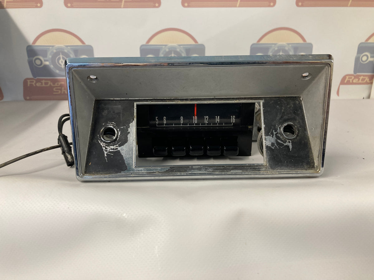 thumbnail image 2 of RetroSound LAC-M1-226-55P-75P AM/FM Radio For 1968-79 Ford F-Series – BT AUX, Factory Look 2 of 6