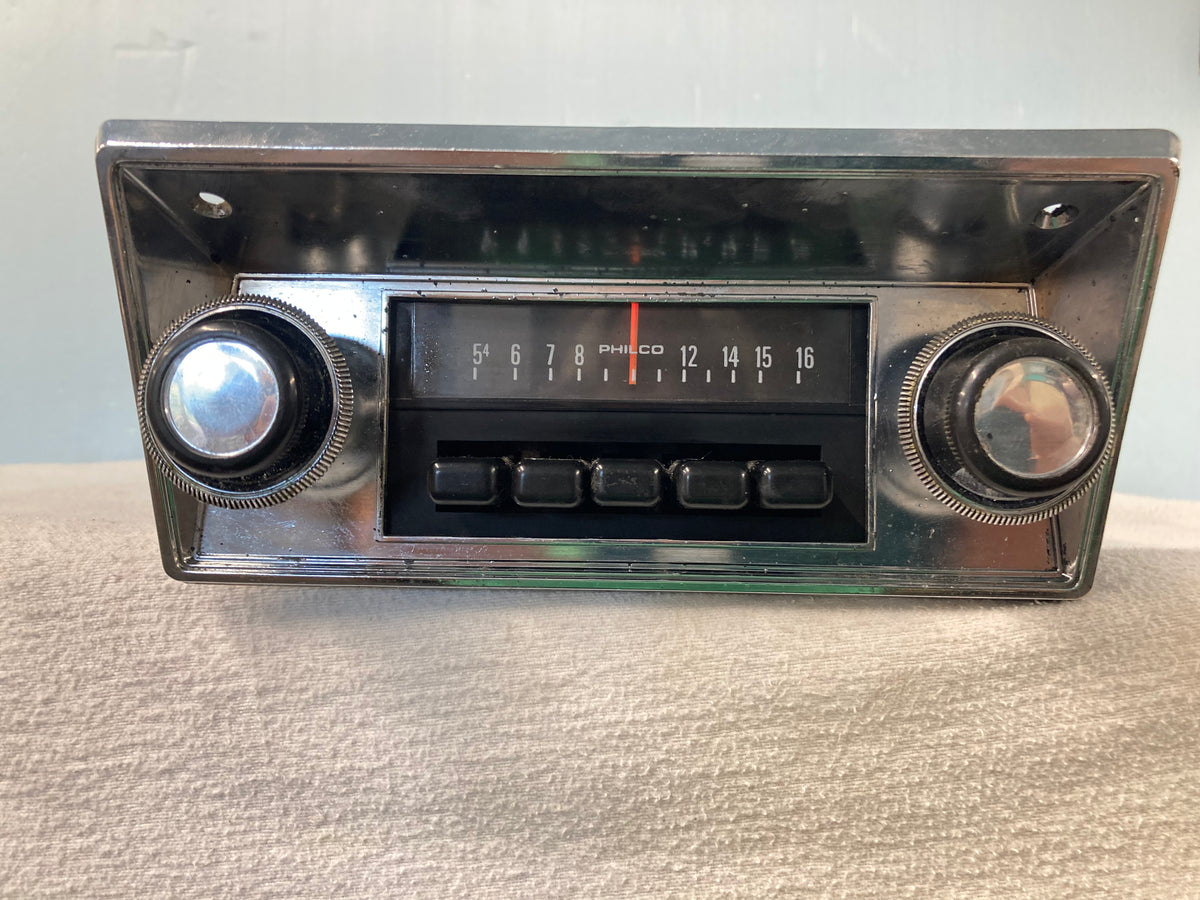 thumbnail image 2 of RetroSound LAC-M1-226-55P-75P AM/FM Radio For 1968-79 Ford F-Series – BT AUX, Factory Look 2 of 6