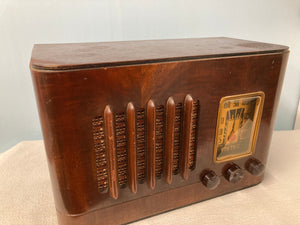 1941 Viking 40u51-1-e Wood Radio