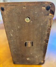 1940 Addison A5 "Courthouse" Antique Tube Radio