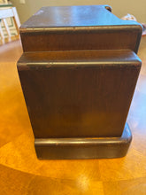 1940 Addison A5 "Courthouse" Antique Tube Radio