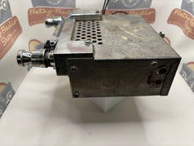 1965-66 Mustang AM radio with Bluetooth & FM