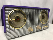 RCA 4-C-672 clock radio