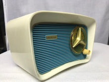 1959 Arcadia/Travler vintage jet age tube radio