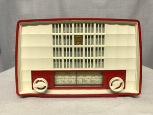Vintage Phillips p-143-3 Tube Radio 