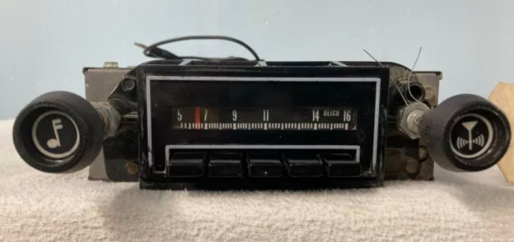 Chev 1973-76 Chevelle, Malibu, El Camino, & Truck AM radio with Bluetooth & FM