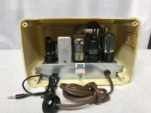 Vintage Arcadia Tube Radio With Bluetooth input.