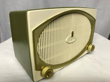 Zenith D513F tube clock radio