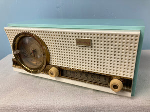Hallicrafters Model 231 Tube Radio With Bluetooth & FM Options