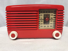 Vintage 1949 Retro Philco 46-200 Tube Radio With Bluetooth input.