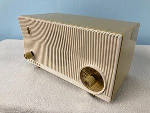 Zenith CB-509P Tube Radio With Bluetooth input.