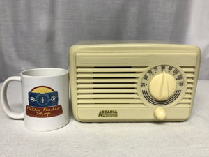 Vintage Arcadia Tube Radio With Bluetooth input.