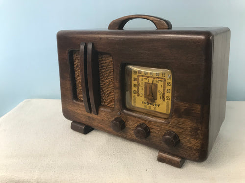 1941 Crosley 11B Tube Radio With Bluetooth input.