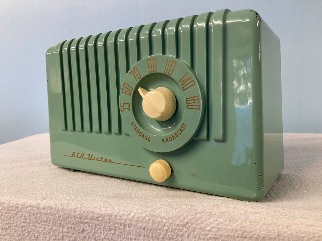 RCA “Nipper” Tube Radio With Bluetooth & FM Options