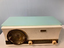 Hallicrafters Model 231 Tube Radio With Bluetooth & FM Options