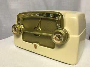 1953 Crosley E-15 "Dashboard" Tube Radio With Bluetooth input.