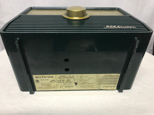 RCA 1-X-53 Sunburst Dial Tube Radio In Forest Green With Bluetooth Input.
