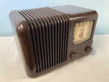 1943 Travler Model 5002 Tube Radio With Bluetooth & FM Options