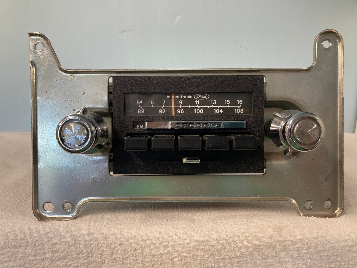 1976-77 Ford Full Size AM/FM Radio | Antique, Retro, Vintage Tube ...
