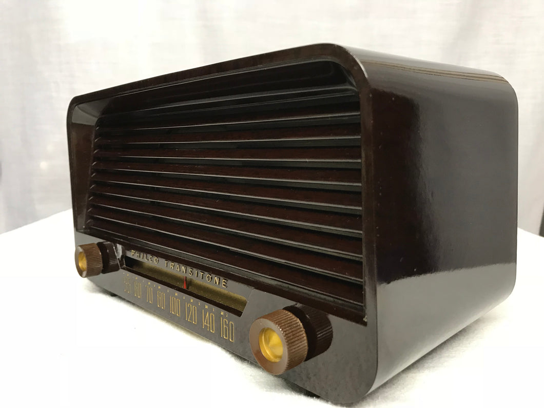 1948 Philco Transitone battery tube radio.