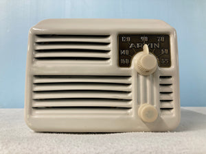 Arvin 444 Midget Tube Radio With Bluetooth input.
