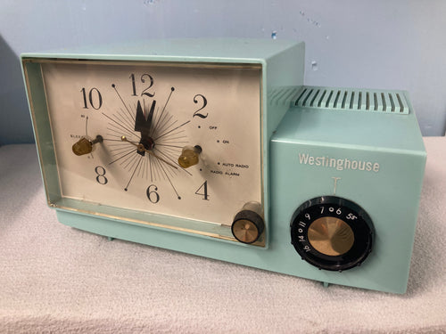 Westinghouse 884L4 Aqua Tube Radio With Bluetooth & FM Options