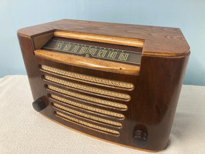 Vintage Viking EMU51-418 Tube Radio With Bluetooth input.