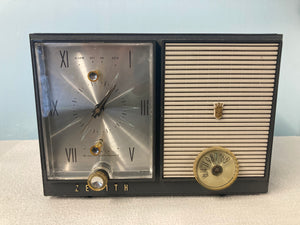 Zenith G515C vintage clock radio