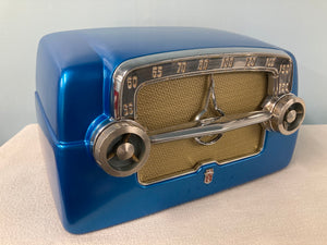 1953 Crosley E-15 "Dashboard" Tube Radio With Bluetooth input.
