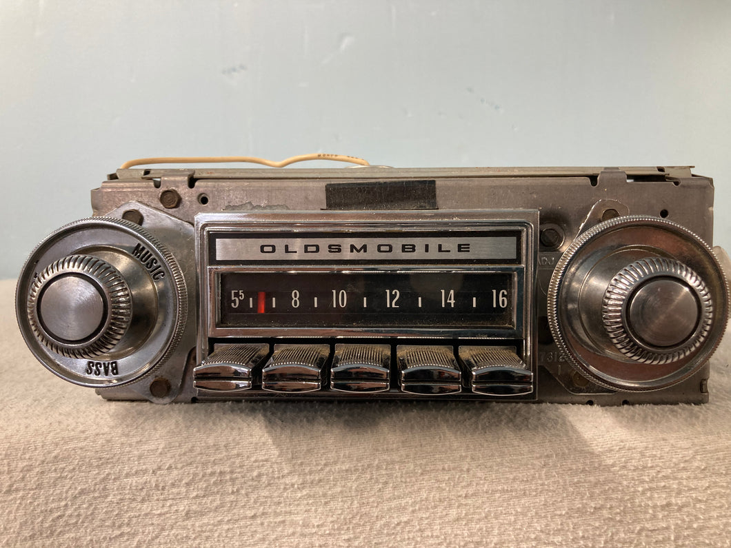 1972 Cutlass F-85 442 AM radio with Bluetooth And Aux