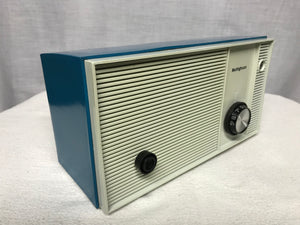 Westinghouse vintage retro tube radio with iphone or bluetooth Input.