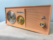Motorola 5C14PW Tube Radio With Bluetooth input.