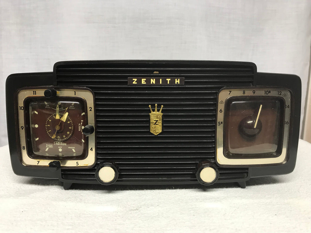 Zenith L520 Tube Clock Radio 