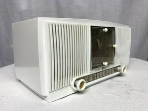 vintage retro tube radio with bluetooth
