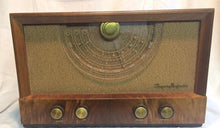 1946 R-190 Rogers Majestic Tube Radio