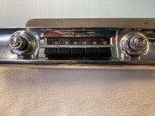 1954-55 Oldsmobile Autoradio 543 AM PB radio 12V AM radio with Bluetooth & FM
