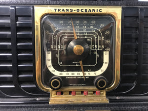 Zenith 8G005YT Portable Tube Radio