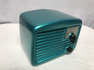 Silvertone  Midget Tube Radio With Bluetooth input.