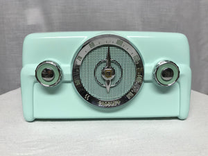 1950 Crosley 10-139 "Dashboard" Tube Radio With Bluetooth input.
