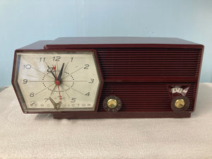 RCA 8-C-51 vintage clock radio