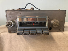 1962 PONTIAC PARISIENNE LAURENTIAN DELCO RADIO 5773378  AM radio with Bluetooth And Aux