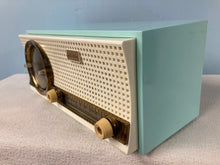 Hallicrafters Model 231 Tube Radio With Bluetooth & FM Options