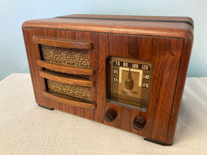1940 Marconi Model 181 Tube Radio Radio with Bluetooth and FM Options