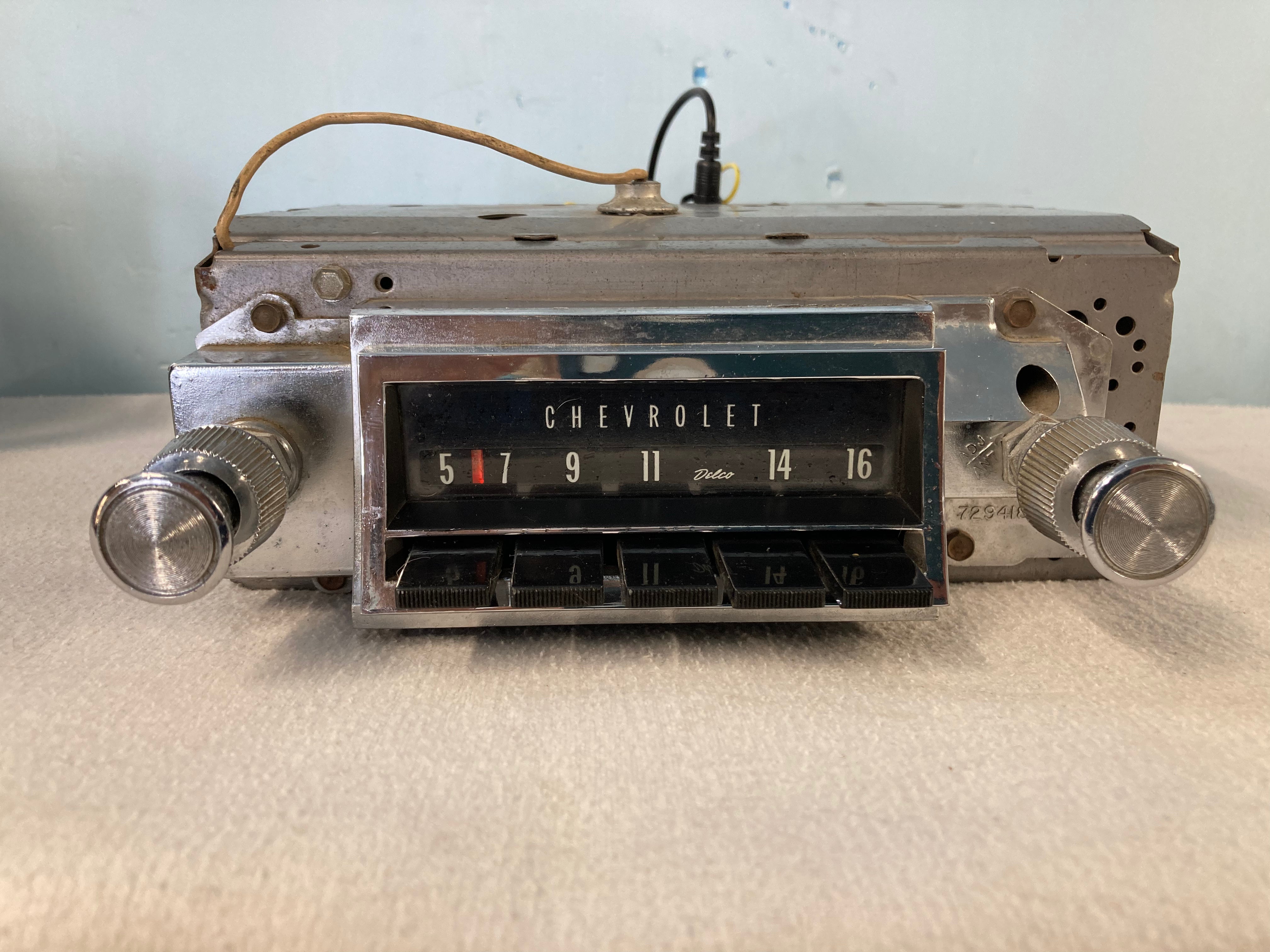 1966-67 Delco 986528 AM radio with Bluetooth FM & Aux input - Retro ...