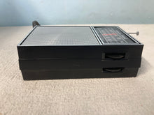 Vintage AM/FM Bluetooth Transistor Radio