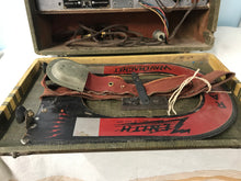 Zenith 6G601D Portable Tube Radio