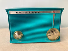 Motorola A8W Vintage Tube Radio