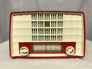 Vintage Phillips p-143-3 Tube Radio 