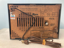 Zenith G515C vintage clock radio