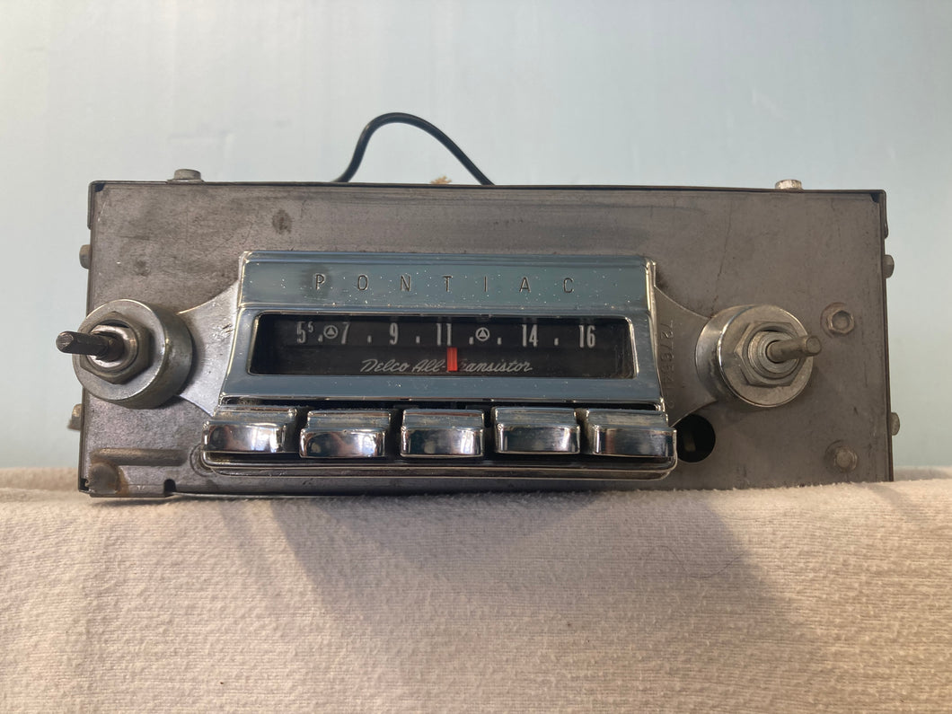 1962 PONTIAC PARISIENNE LAURENTIAN DELCO RADIO 5773378  AM radio with Bluetooth And Aux